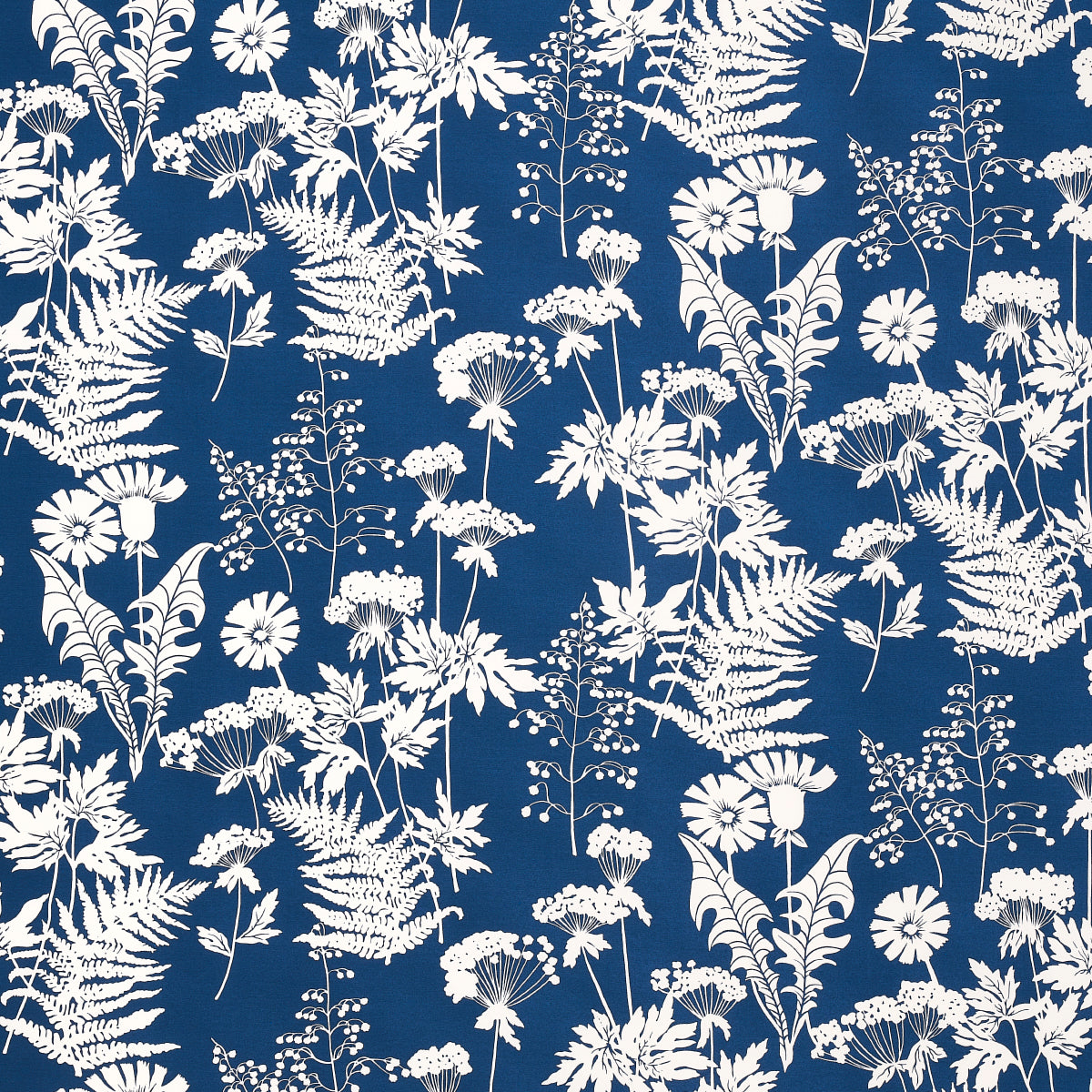 SPRING FLORAL INDOOR/OUTDOOR NAVY
