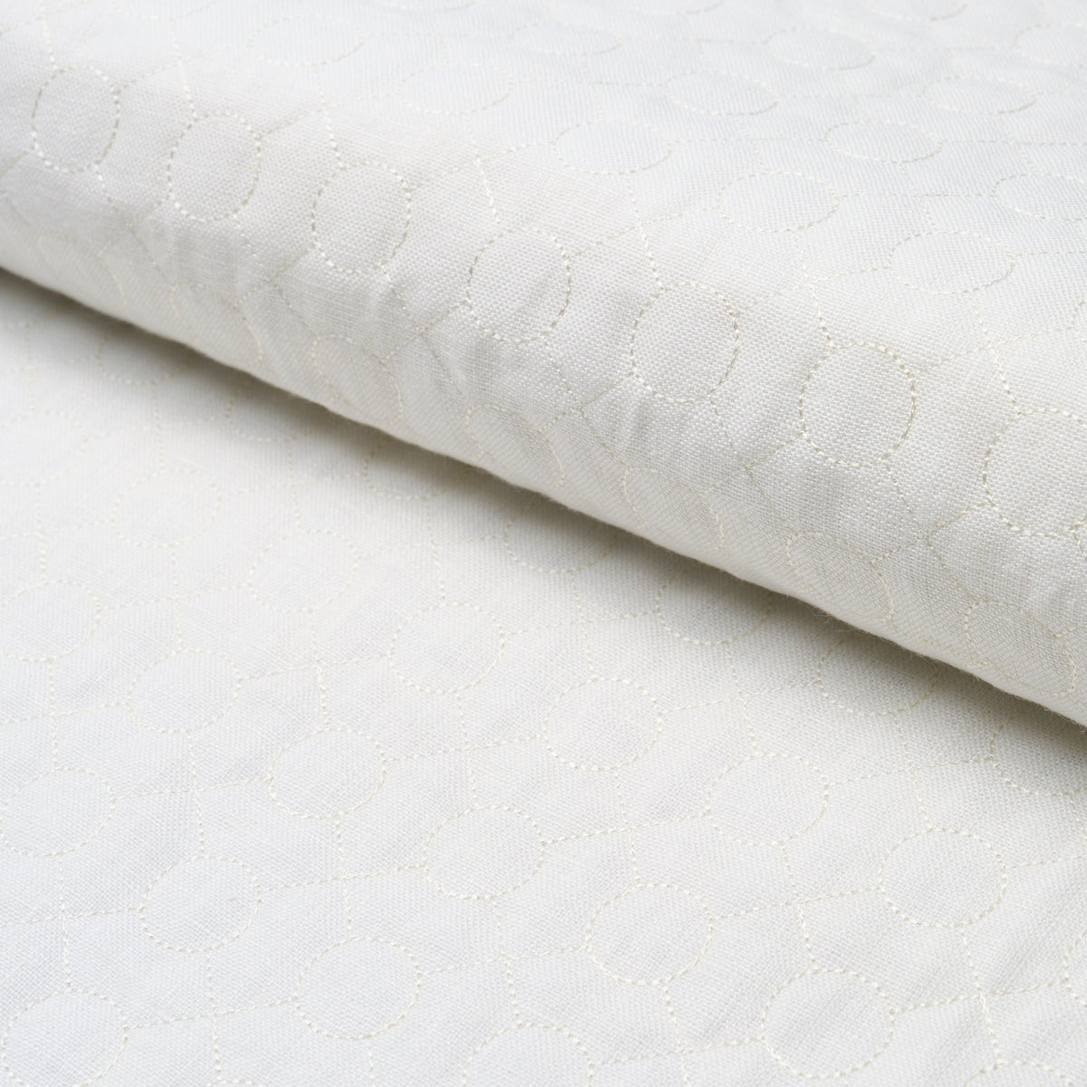 ARLES EMBROIDERY OYSTER