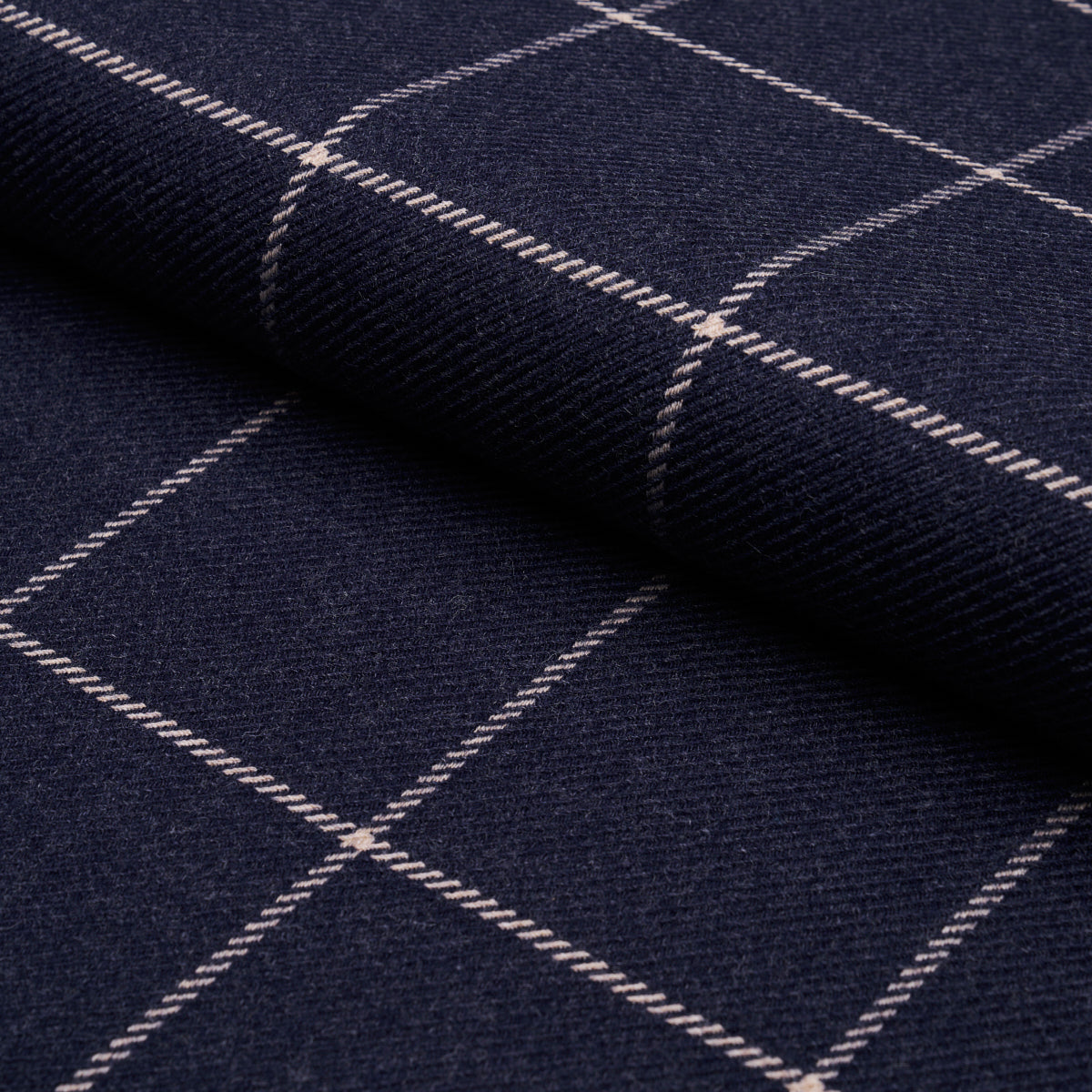 BANCROFT WOOL PLAID NAVY