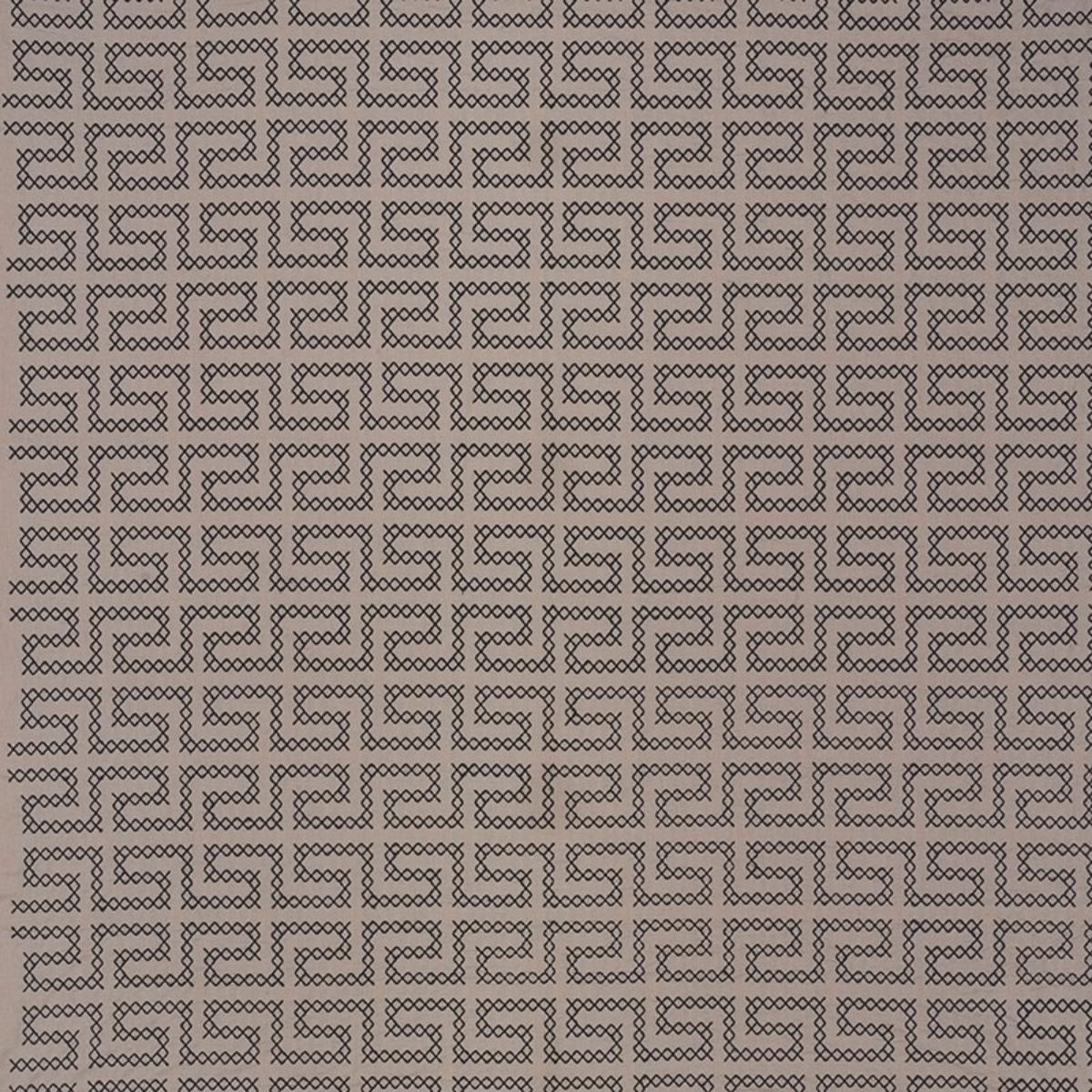 A MAZE EMBROIDERY STONE