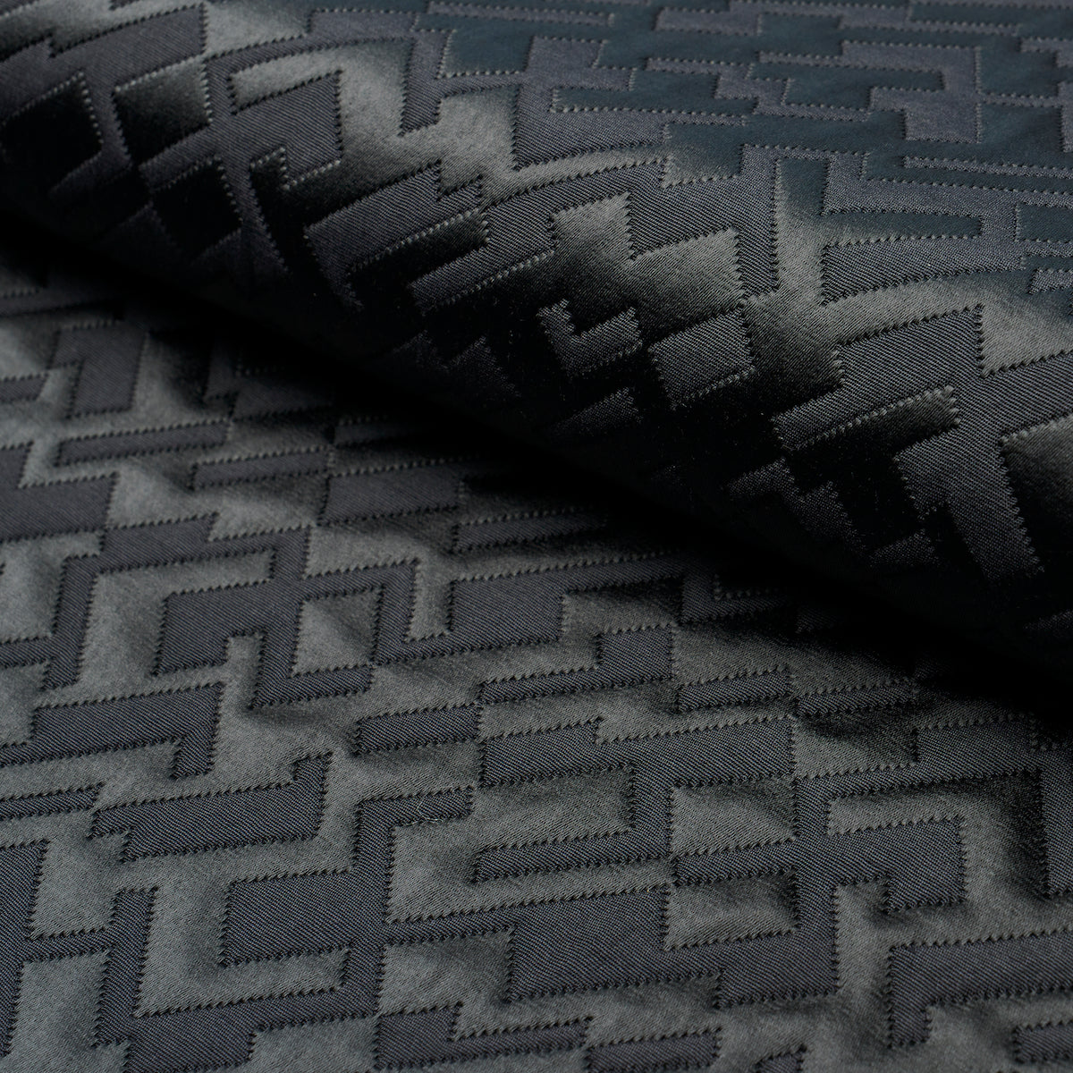 SALON MATELASSÌä SATIN EBONY