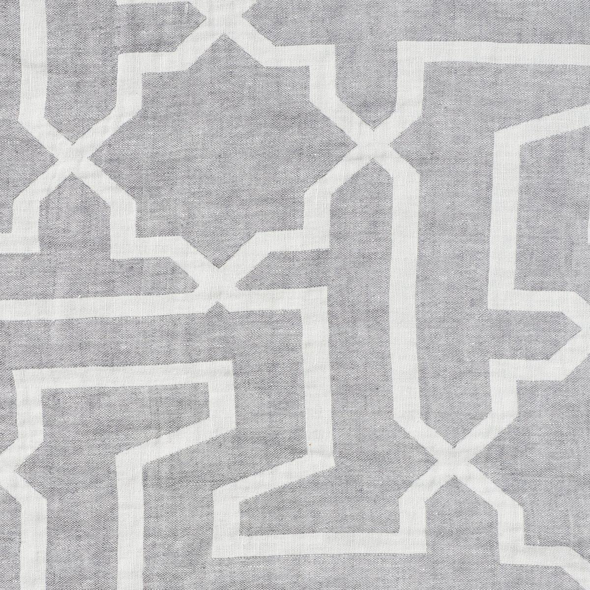 ARABESQUE MAZE SHEER GREY
