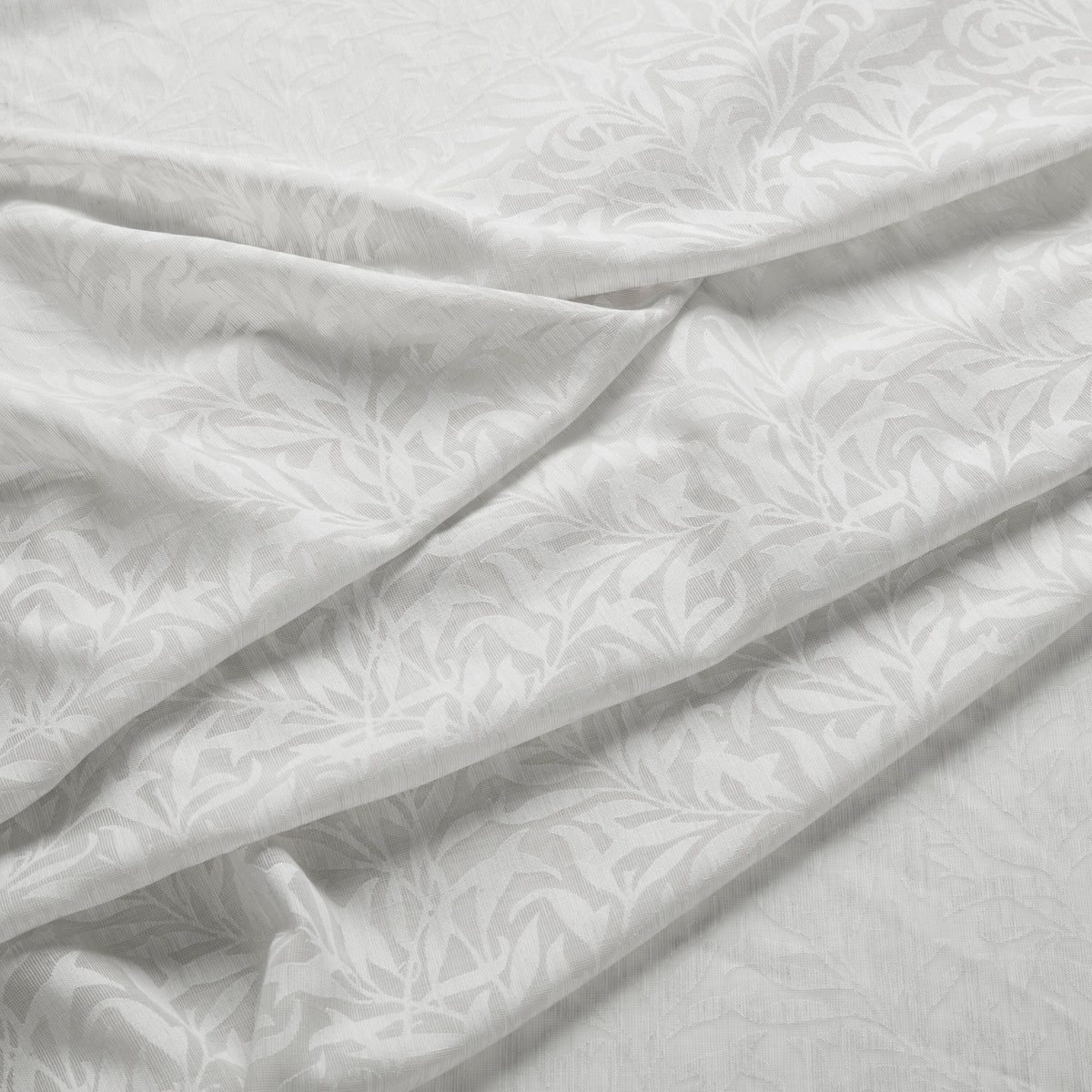 7893 WILLOW BOUGH SHEER 1 FROST