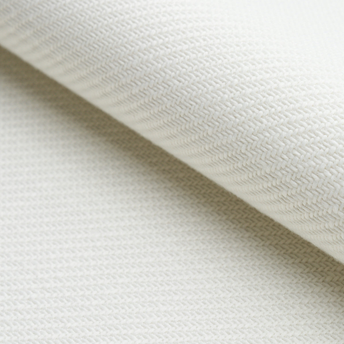 Schumacher OUTDOOR HEAVYWEIGHT TWILL WHITE Fabric | Atlanta Fabrics