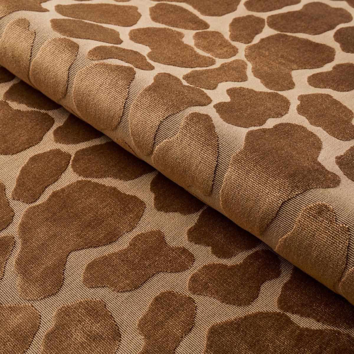SCHUMACHER GIRAFFE VELVET SAFARI FABRIC | Atlanta Fabrics