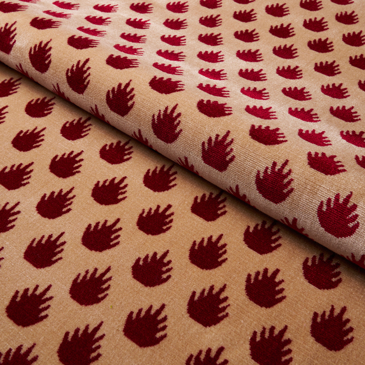 CORONATION VELVET GARNET