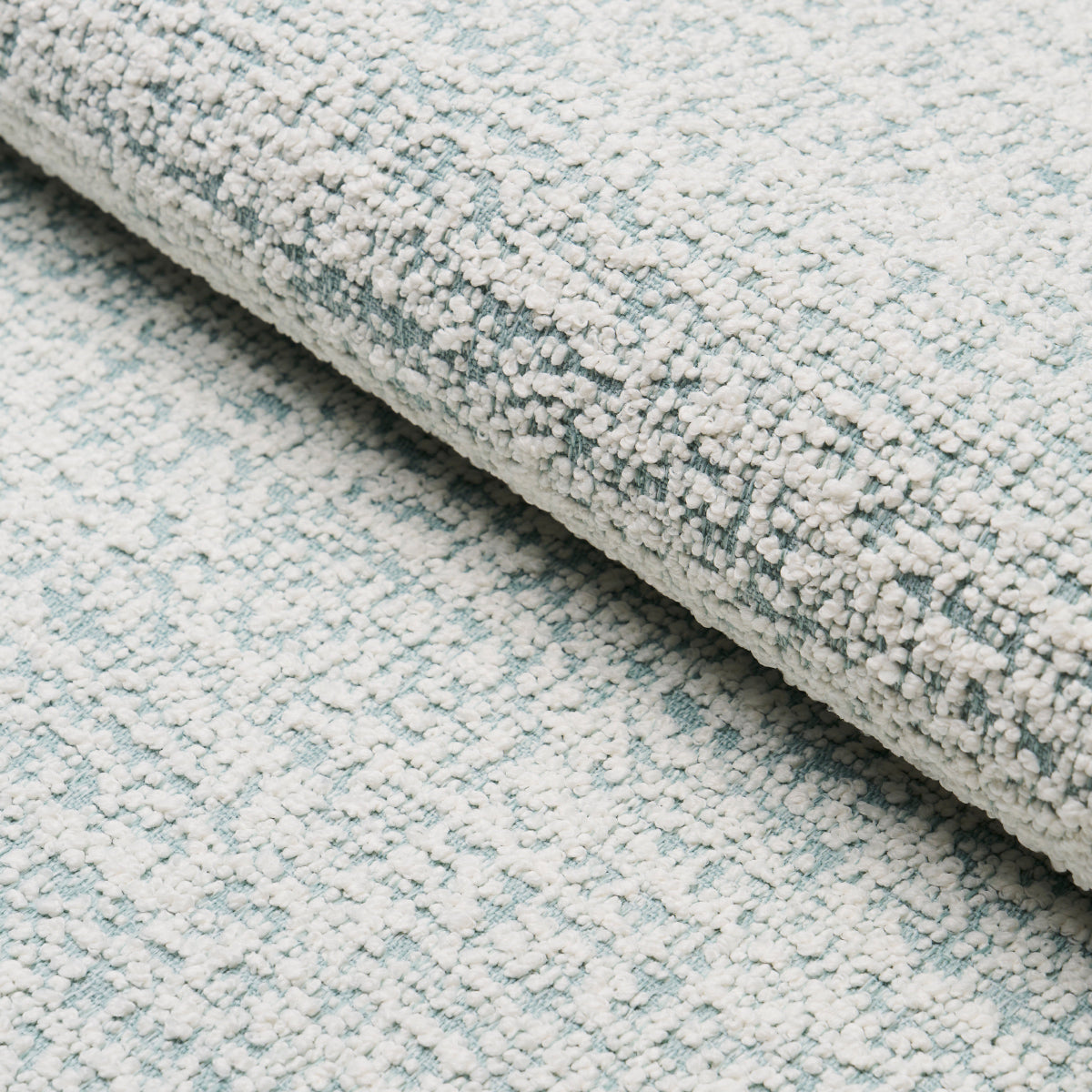 ZUZU INDOOR/OUTDOOR WHITE ON SKY
