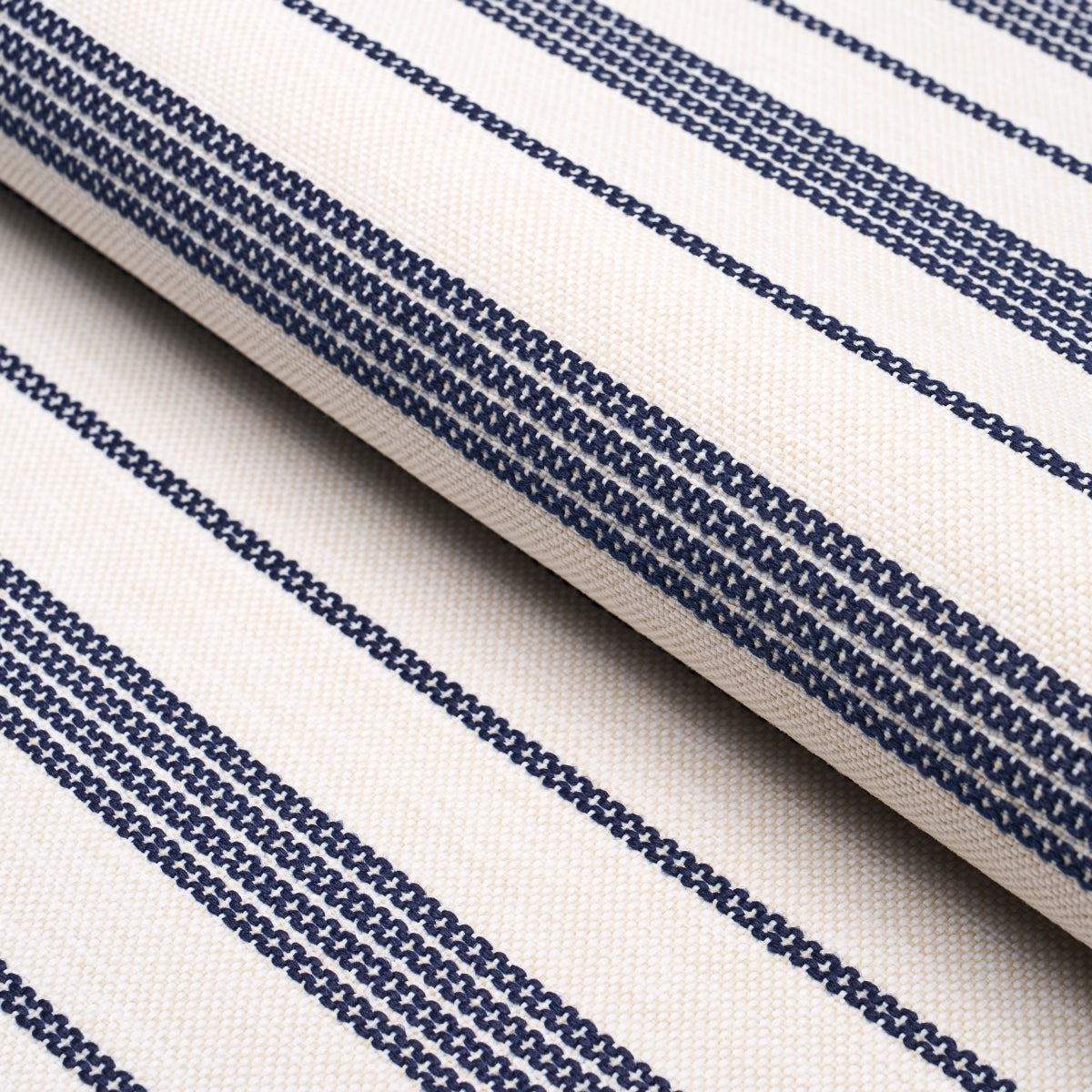 SERRA MESA INDOOR/OUTDOOR STRIPE NAVY