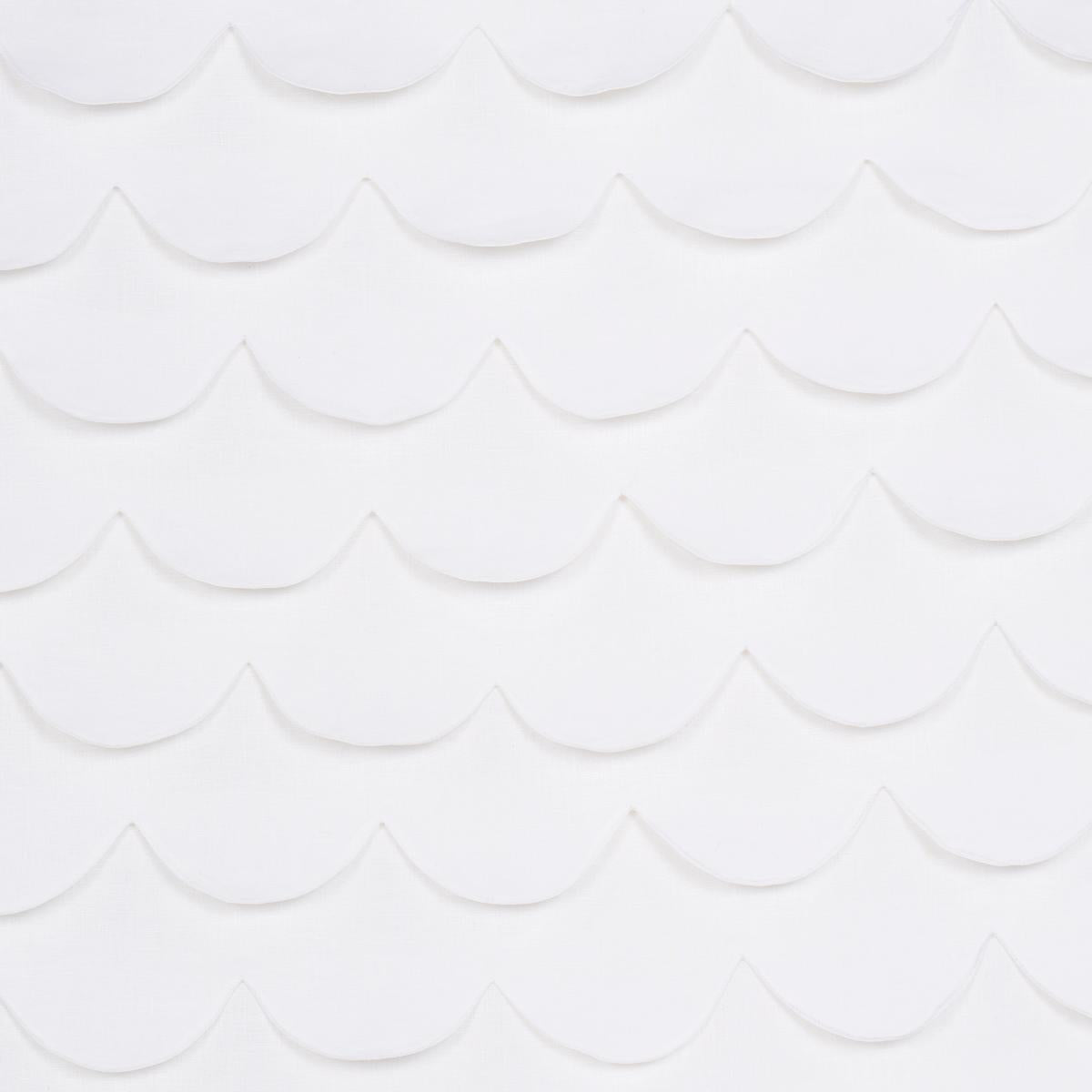 PREP SCHOOL HAND PIECED SCALLOP WHITE