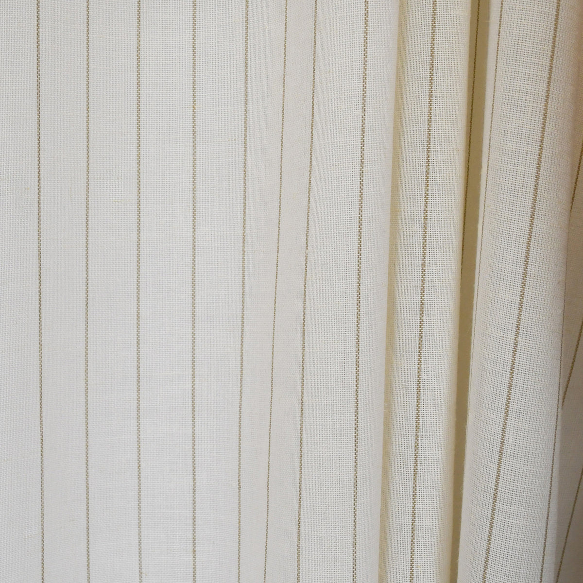 S2628 Eggshell Discontinued Pattern