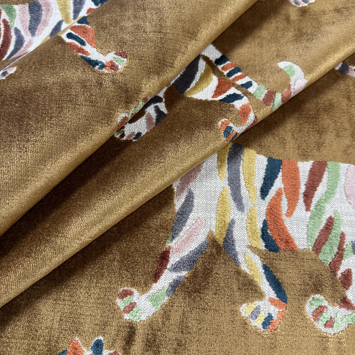 MagFabrics TIGRESS CARAMEL  | Atlanta Fabrics
