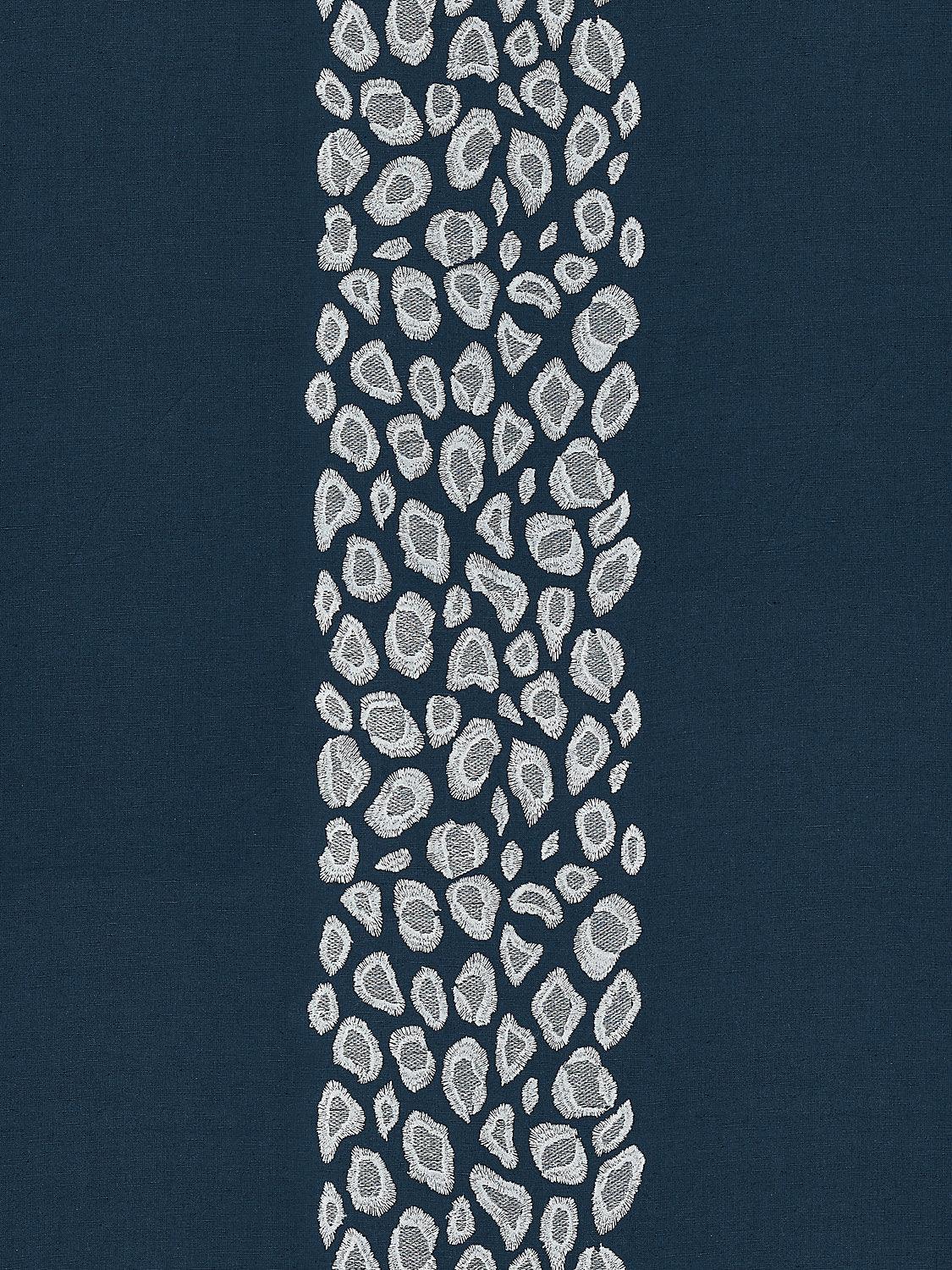 CATWALK EMBROIDERY MIDNIGHT - Atlanta Fabrics